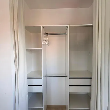 Moderne Avec Terrasse Proche De Lyon Appartement Écully