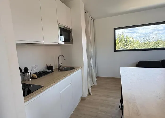 Moderne Avec Terrasse Proche De Lyon